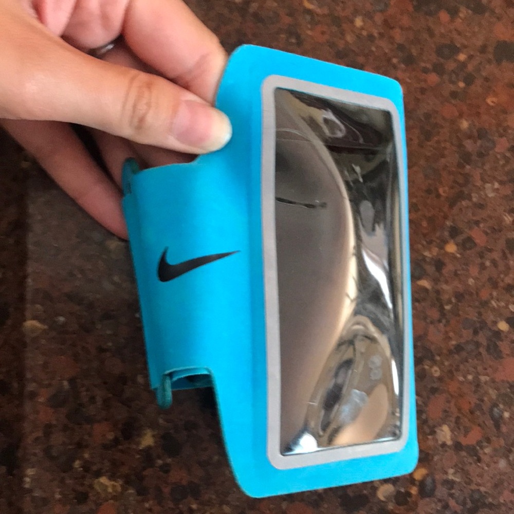 Nike Arm Band